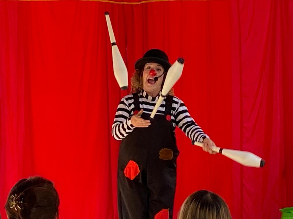 Iztacalco vivió un intenso fin de semana de teatro con el cierre de la 15ª edición de la iniciativa “Teatro en Plazas Públicas. Teatro en tu Barrio”, coordinada por la Secretaría de Cultura de la Ciudad de México y la Alcaldía que preside el licenciado Armando Quintero Martínez.