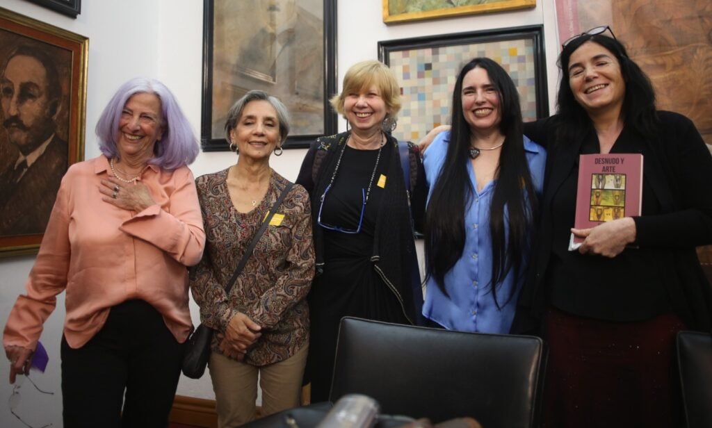 El desnudo femenino como autorrepresentación resulta perturbador y subversivo