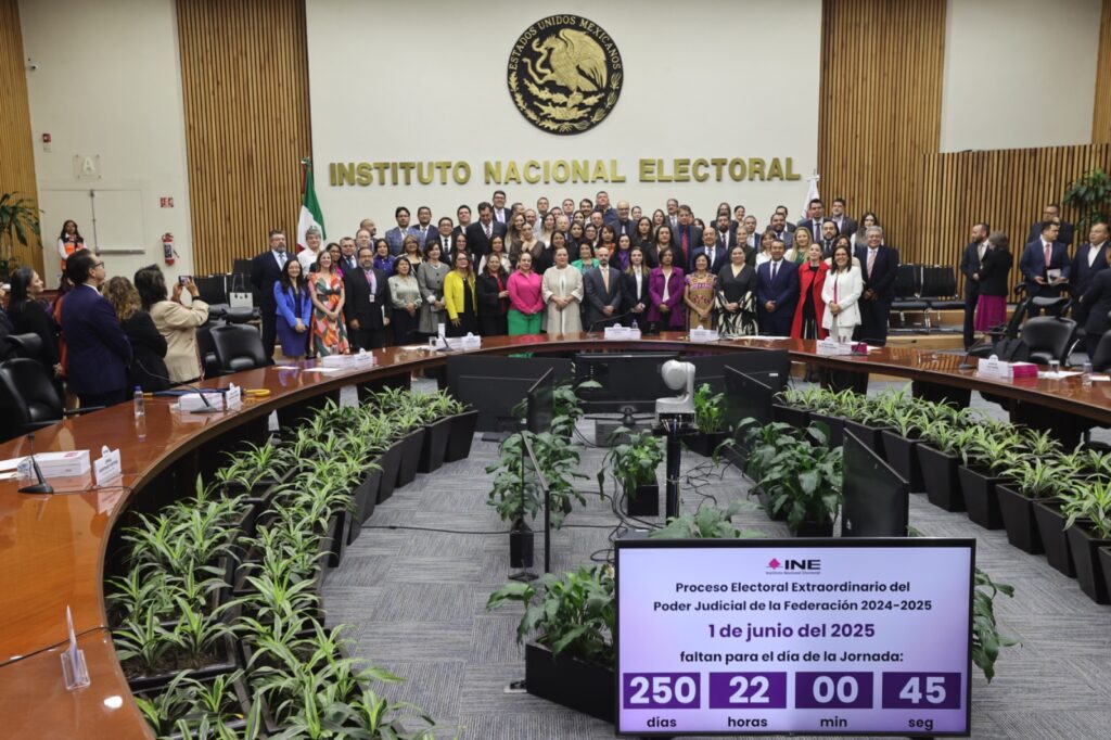 El Instituto Nacional Electoral (INE) avaló los tiempos de distribución en radio y televisión de los cerca de 10 mil spots políticos que se transmitirán para la elección del Poder Judicial.