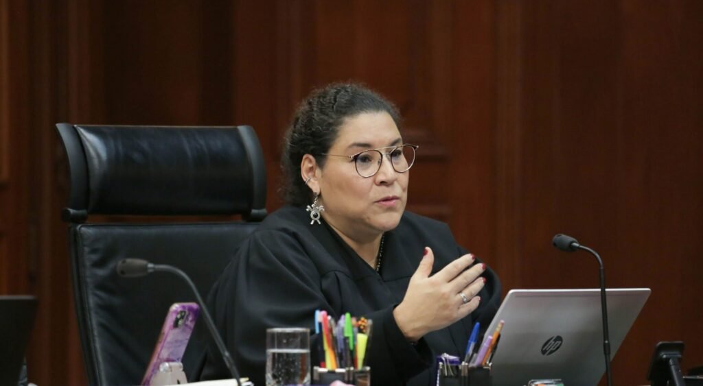 Corte impide a ministra Lenia Batres resolver caso Salinas Pliego